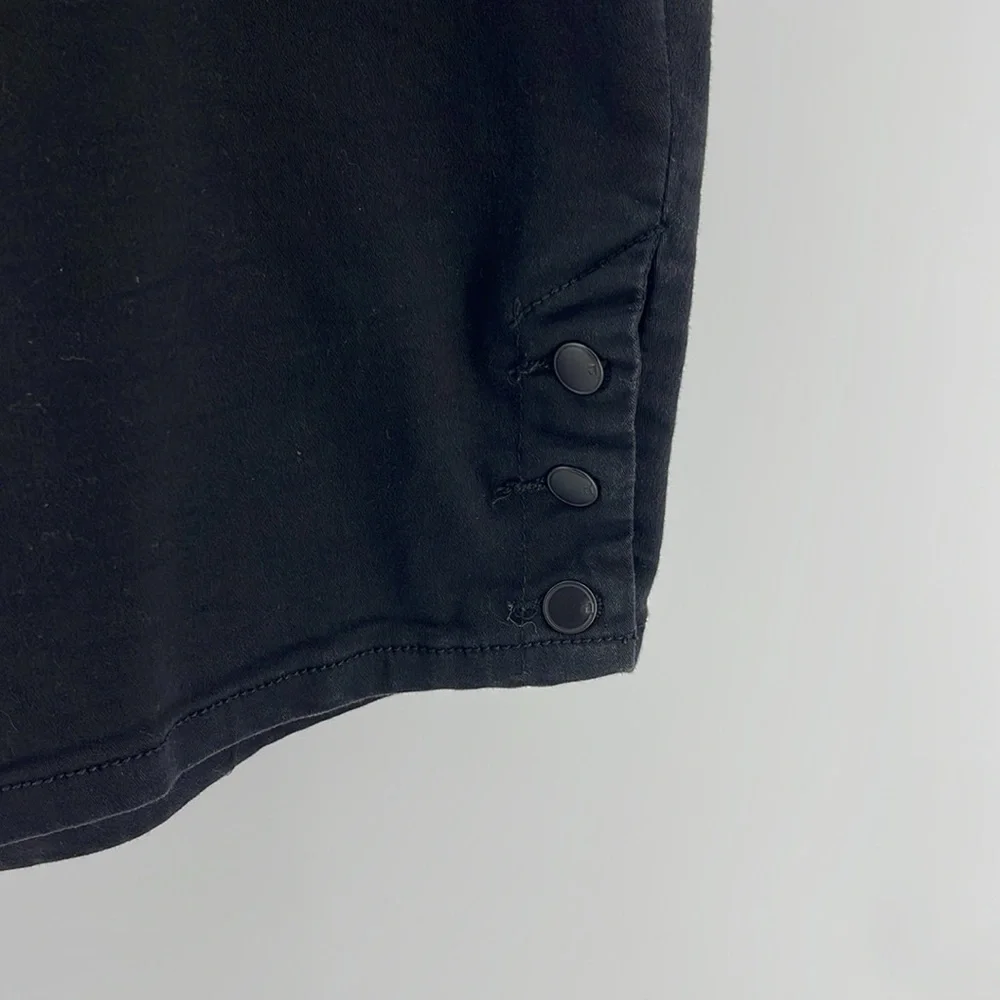 Avenue Denim Black Bermuda Shorts, Stretch Knit, NWT, Women's 26